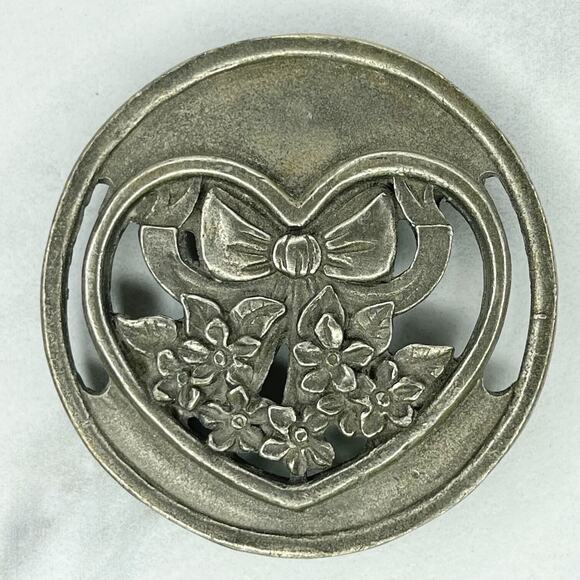 Olde Country Reproductions Small Pewter Heart Bow Flower Footed Trivet - Picture 1 of 11